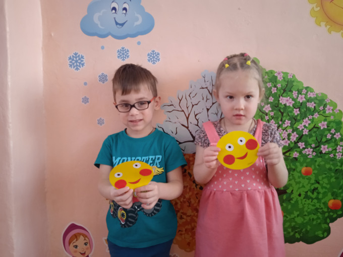 «В кругу друзей». «В кругу друзей».