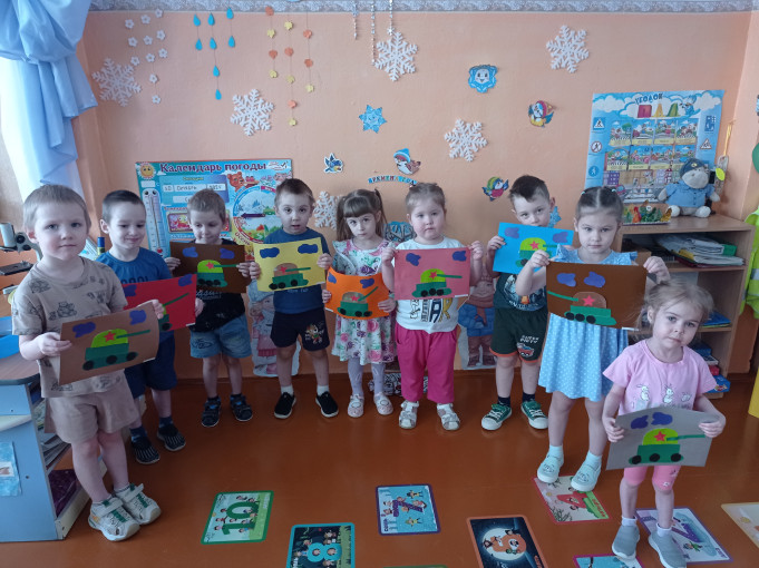 В средней группе «Солнышко» тематическая неделя " Защитники Отечества В средней группе «Солнышко» тематическая неделя " Защитники Отечества.